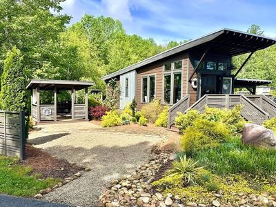 181 Drifting Brook Ln