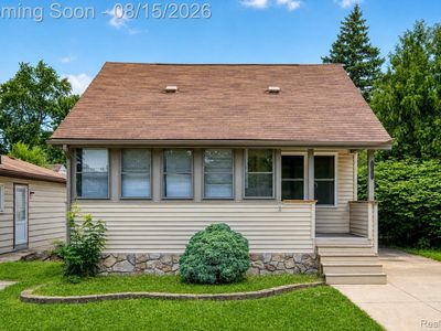 15852 Lola Dr