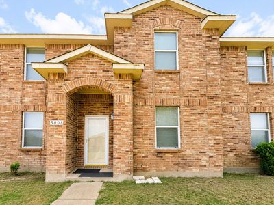 3008 Crimson Clover Dr