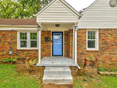 1608 NW 42nd Pl