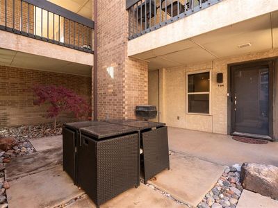 600 NW 4th St APT 104N