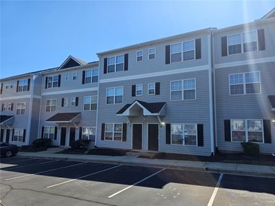 122 University Village Dr APT G