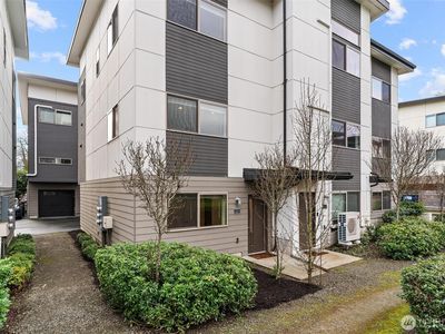 4290 S Greenbelt Station Drive