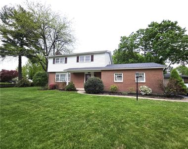 2145 Mark Twain Cir