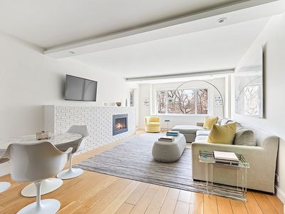 180 E End Ave APT 3B