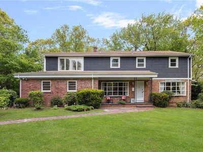 Property at 1 Gladridge Dr, East Greenwich, RI