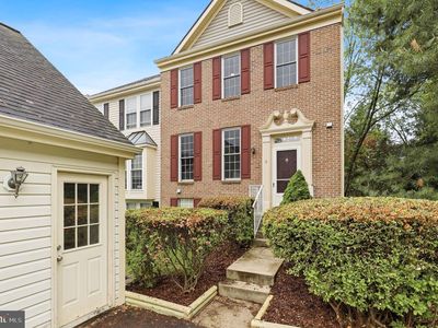 8 Wintergarden Ct