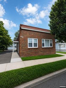 106 Chestnut St