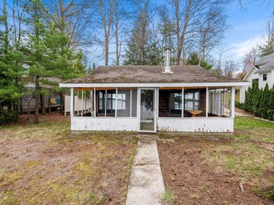 186 S South Long Lake Rd