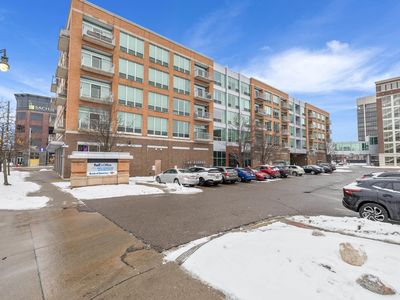 3670 Woodward Ave #512