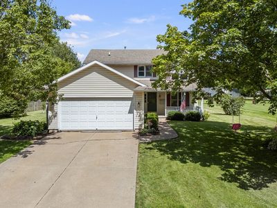 Property at 33 Lilac Ct, Geneseo, IL