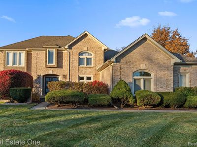 1953 Regency Hills Dr