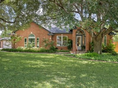 1304 Windcrest Dr