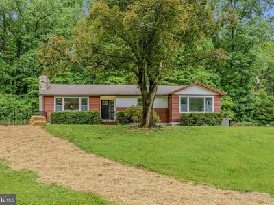 2327 Sherwood Ln