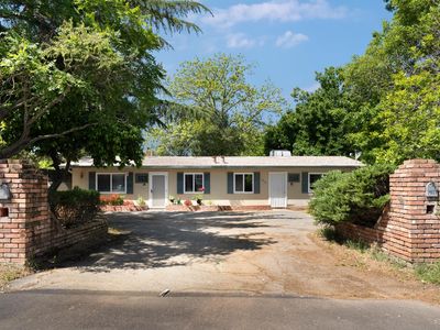 7803-7801 Mariposa Ave