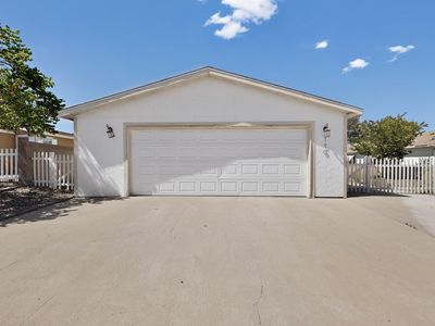 110 Sunrise Bluffs Dr