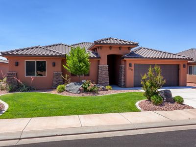 3853 W Mitchell Dr