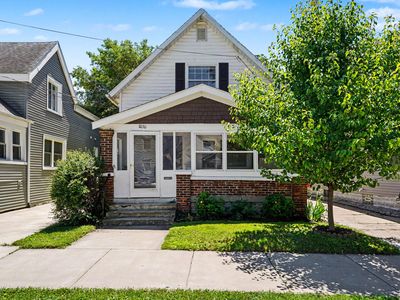 1030 Logan St SE