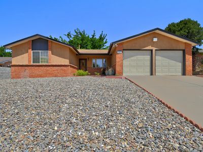 7553 Capulin Rd NE