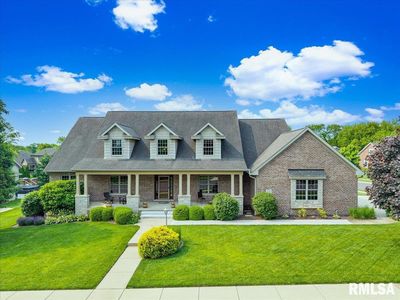 722 W Copperfield Dr