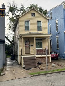 461 Warner St