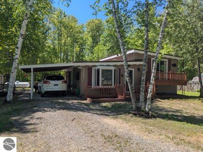 8221 Avalon Dr