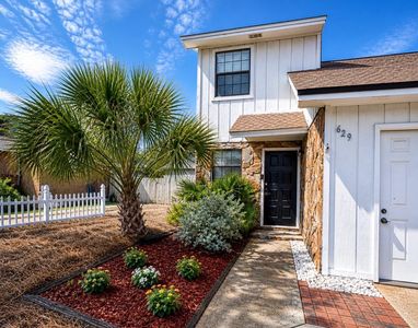629 Sandalwood Dr