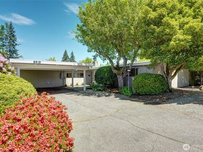 8210 SE 36th Street