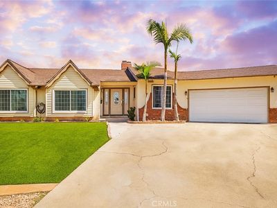 1554 N Helen Ct