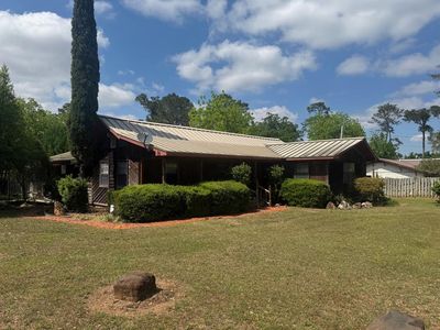 239 Garden Dr