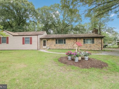 1037 Dockser Dr