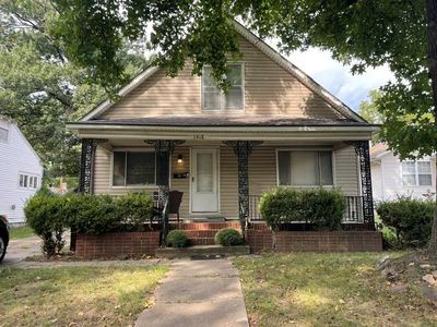1918 S Elm St