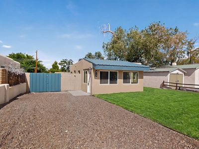 413 Princeton Dr SE