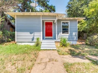 4404 Colonial Ave