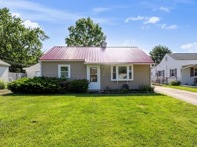 Property at 142 Little Flower Ln, Whitehall, OH