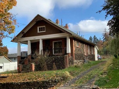 1317 S Pittsburg St