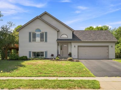 12555 Hillside Ln SE