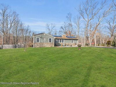 592 Whitecomb Street