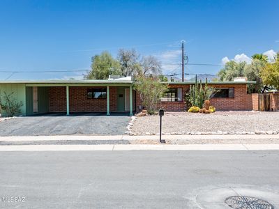 4917 E Alta Vista St