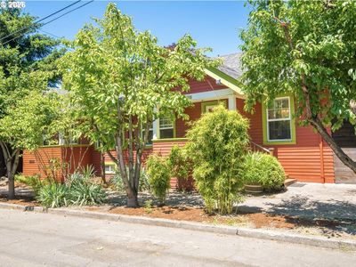 Property at 2405 SE Cora St, Portland, OR