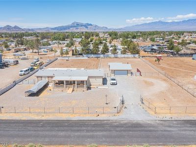 3200 Maple Rd