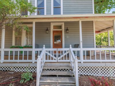 206 N Front St