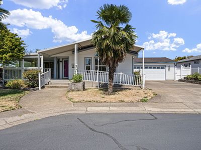 1841 Sunset Way