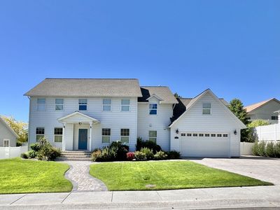 1813 Sequoia Dr