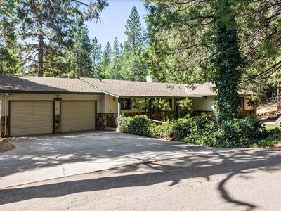 Property at 22698 Robin Hood Dr, Twain Harte, CA