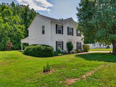 38 Silverstone Dr