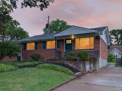 7 Oak Tree Dr