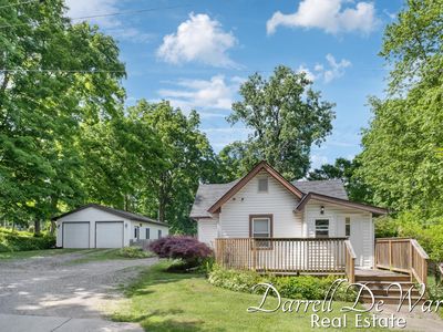 Property at 854 W Washington St, Ionia, MI