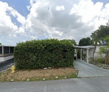 5550 SW 32nd Ter
