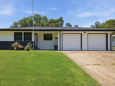 501 Warwick Dr